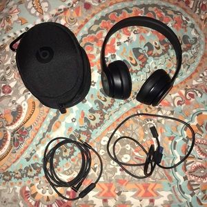 Beats Solo3 Wireless Matte Black Headphones